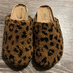 Aerie Teddy Slides